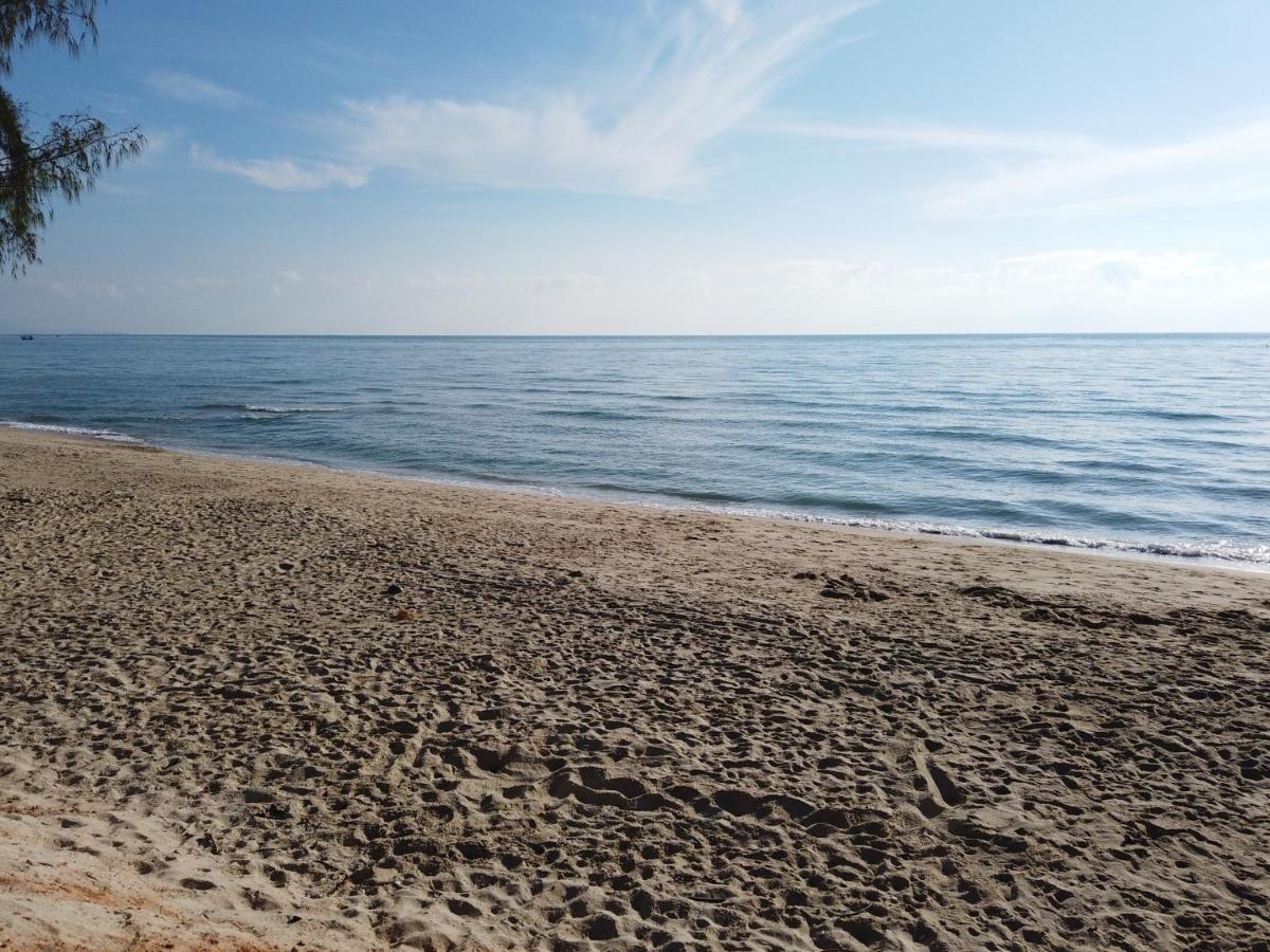 Chula Beach Resort Ханом Экстерьер фото